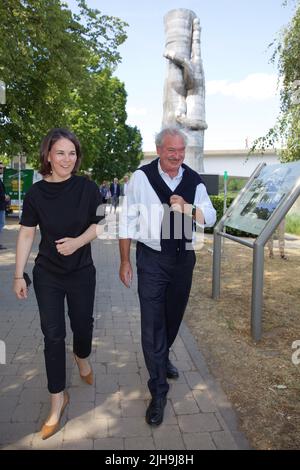 Schengen, Lussemburgo. , . Annalena Baerbock, Jean Asselborn - Credit: SPP Sport Press Photo. /Alamy Live News Foto Stock