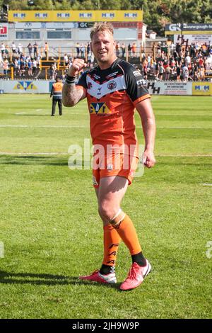 Castleford, Regno Unito. 16th luglio 2022. Joe Westerman di Castleford Tigers durante la partita della Super League tra Castleford e Warrington Wolves alla Mend-A-Hose Jungle di Castleford, Regno Unito, il 16 luglio 2022. Foto di Simon Hall. Solo per uso editoriale, licenza richiesta per uso commerciale. Nessun utilizzo nelle scommesse, nei giochi o nelle pubblicazioni di un singolo club/campionato/giocatore. Credit: UK Sports Pics Ltd/Alamy Live News Foto Stock