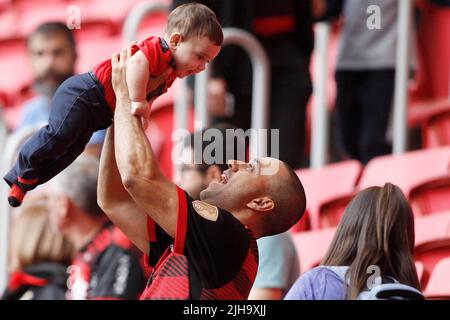 Brasilia, Brasile. 07th Apr 2021. Flamengo tifosi prima della partita tra Flamengo e Coritiba, per il round 17th del Campeonato Brasileiro Serie A 2022 all'Estadio Mane Garrincha, sabato 16. 30761 (Adalberto Marques/SPP) Credit: SPP Sport Press Photo. /Alamy Live News Foto Stock