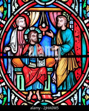 Scena dalla vita di Gesù, di Adolph Didron, Parigi, 1860, vetrate, Feltwell, Norfolk, Inghilterra. Gesù incontra e recluta il discepolo Foto Stock