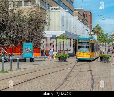 NORRKOPING, SVEZIA-13 GIUGNO 2020: La rete di tram Norrkoping in Svezia Foto Stock