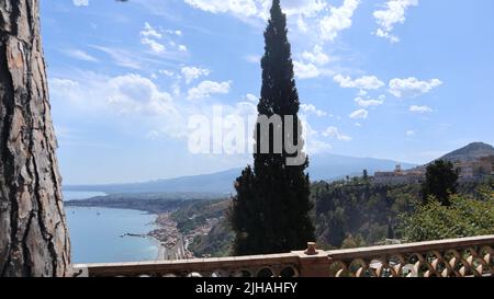Vista sulla collina della Sicilia Foto Stock