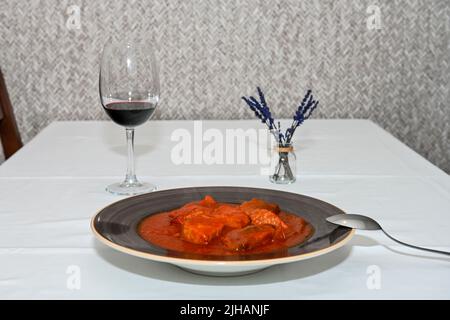 Frittura di tonno rosso Almadraba, servita nel ristorante Foto Stock