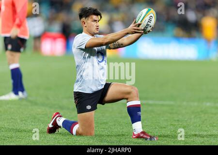 SYDNEY, AUSTRALIA - LUGLIO 16: Marcus Smith of England pratica calci obiettivi prima del gioco tre della serie International Test Match tra la wallaby australiana e l'Inghilterra al SCG il 16 luglio 2022 a Sydney, Australia credito: IOIO IMAGES/Alamy Live News Foto Stock