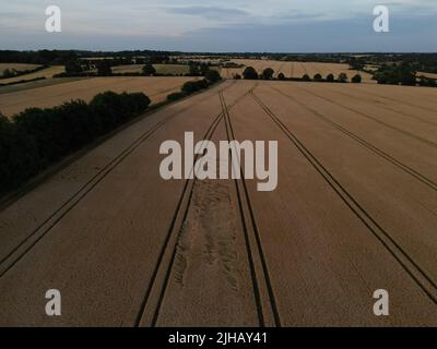 Falciatura-formazione di prodotto di diavolo. Northamptonshire. Inghilterra. REGNO UNITO Foto Stock