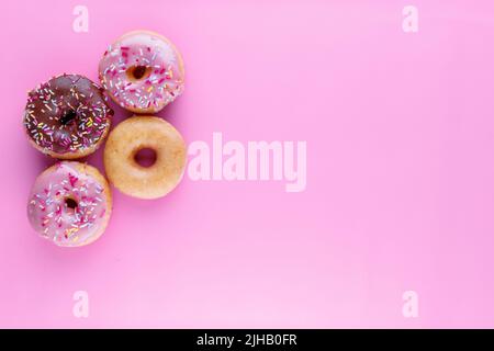 Krispy Kreme arrangiamento piatto ciambella/ciambella Foto Stock