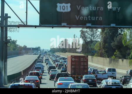 Los Angeles - USA - 03,15,2014: Los Angeles City Roads e Ventura Road negli USA Foto Stock