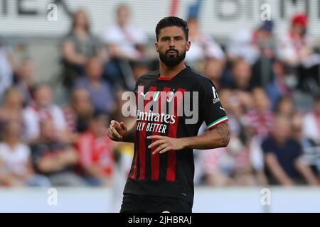 Colonia, Germania. 07th giugno 2022. Telekom Cup, 1. FC Cologne vs AC Milan, Olivier Giroud (Milan) Credit: Juergen Schwarz/Alamy Live News Foto Stock