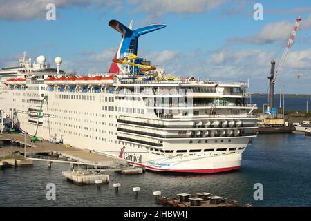 Cape Canaveral, STATI UNITI D'AMERICA. L'arial vista di Port Canaveral dalla nave da crociera ormeggiata in Port Canaveral, Brevard County, Florida Foto Stock