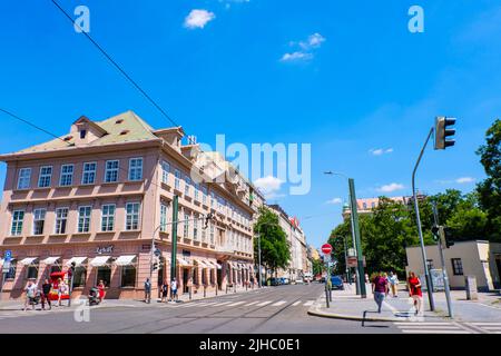 Krizikova, a Karlinske namesti, Karlin, Praga, Repubblica Ceca Foto Stock