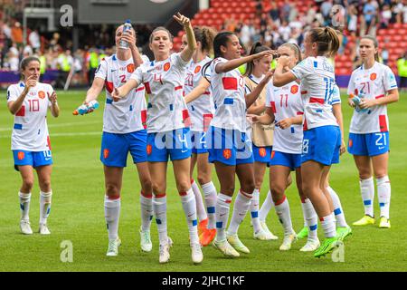 SHEFFIELD - i giocatori dei Paesi Bassi festeggiano la vittoria durante la partita UEFA Women's EURO England 2022 tra Svizzera e Paesi Bassi allo stadio Bramall Lane il 17 luglio 2022 a Sheffield, Regno Unito. ANP GERRIT VAN COLOGNE Foto Stock