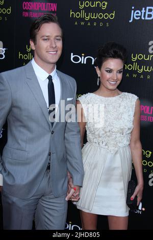 LOS ANGELES, CA - MAGGIO 20: Armie Hammer Elizabeth Chambers al 13° Premio annuale Young Hollywood al Club Nokia il 20 maggio 2011 a Los Angeles, California. Persone: Amie Hammer Elizabeth Chambers credito: Storms Media Group/Alamy Live News Foto Stock