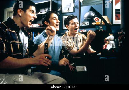 JASON BIGGS, THOMAS IAN NICHOLAS, Eddie Kaye Thomas, AMERICAN PIE, 1999 Foto Stock