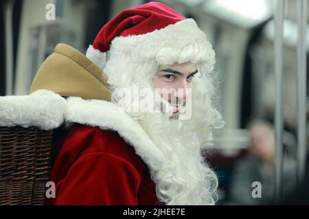 Le Père Noël anno : 2014 Francia / Belgio Direttore : Alexandre Cobre Tahar Rahim Foto Stock