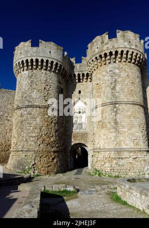 Porta della Vergine Maria, la città vecchia di Rodi, Rodi, Isole Dodecanesi, Grecia. Foto Stock