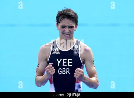 Foto del file datata 30-07-2021 del britannico Alex Yee, che si annuncia come il successore di Alistair Brownlee vincendo argento nel triathlon individuale a Tokyo e oro come parte del relè misto team. Data di emissione: Lunedì 18 luglio 2022. Foto Stock