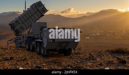 MIM-104 Patriot - sistema missilistico superficie-aria americano sviluppato da Raytheon per proteggere gli obiettivi strategici Foto Stock