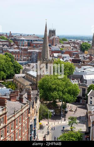 Vista su Wheeler Gate dal tetto del Pearl Assurance Building a Nottingham City, Nottinghamshire Inghilterra UK Foto Stock