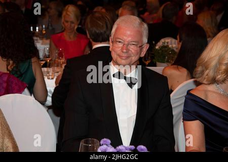 Wiesbaden, Germania. 16th luglio 2022. Roland KOCH, ex primo Ministro dell'Assia, Ball des Sports il 16 luglio 2022 a Wiesbaden Credit: dpa/Alamy Live News Foto Stock