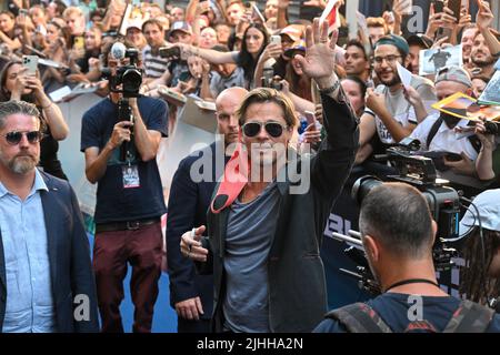 Parigi, Francia. 18th luglio 2022. Brad Pitt - Premiere di Bullet Train a le Grand Rex a Parigi (Photo by Lionel Urman/Sipa USA) Credit: Sipa USA/Alamy Live News Foto Stock