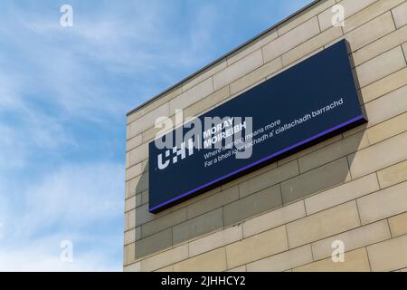 18 luglio 2022. UHI Moray, Moray Street, Elgin, Moray, IV30 1JJ. Questo è il nuovo logo e cartellonistica di UHI Moray. Credit - Jasperimage/AlamyLiveNews Foto Stock