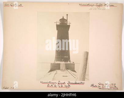 MI - Manistique. Manistique Light Station, Michigan. Manistique East Breakwater, ENE 1/8 e, 80 ft. Foto Stock