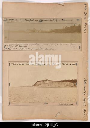 WA - Ammiragliato Capo. Stazione faro di Admiralty Head, Washington. NE da e, 3/4 miglia. Questa stazione è stata trasferita 0,4 miglia statutarie a nord nel 1903. Foto Stock