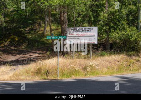 Water Advisory for Magic Lake Estates, North Pender Island, British Columbia, Canada Foto Stock