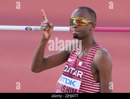 Eugene, Stati Uniti. 18th luglio 2022. Mutaz Essa Barshim del Qatar festeggia durante la finale maschile di salto in alto al World Athletics Championships Oregon22 a Eugene, Oregon, Stati Uniti, 18 luglio 2022. Credit: WU Xiaoling/Xinhua/Alamy Live News Foto Stock