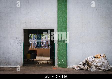 Scena stradale a Yuen Long, nuovi territori, Hong Kong Foto Stock