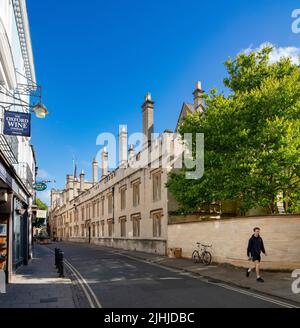 Turl St, Oxford, UK; Lincoln College sulla destra Foto Stock