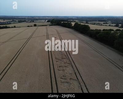 Falciatura-formazione di prodotto di diavolo. Northamptonshire. Inghilterra. REGNO UNITO Foto Stock