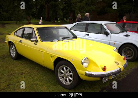 Ginetta G21 in giallo Foto Stock