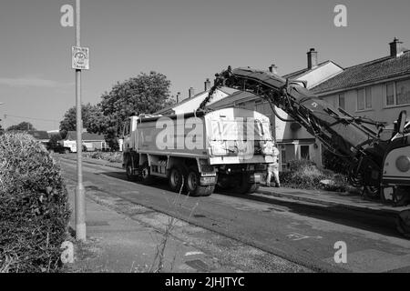 Cormac Groundworks relaying strada asfaltata Foto Stock