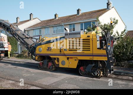 Cormac Groundworks relaying strada asfaltata Foto Stock