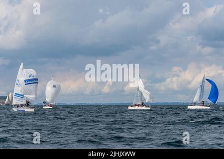 Kiel, Germania, settembre 2021 J70 regata di vela di classe, un keelboat, nel fiordo esterno al largo di Strande Foto Stock