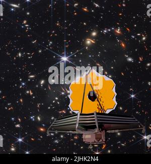 La prima fotografia del telescopio James Webb. NASA Webb offre immagini infrarosse più profonde dell'universo. Gli elemeti di immagine thisd forniti dalla NASA Foto Stock