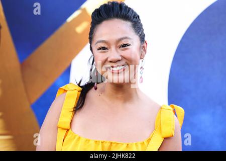 HOLLYWOOD, LOS ANGELES, CALIFORNIA, USA - 18 LUGLIO: Stephanie Hsu arriva al 'Nope' della prima mondiale delle immagini universali tenuto al TCL Chinese Theatre IMAX il 18 luglio 2022 a Hollywood, Los Angeles, California, Stati Uniti. (Foto di Xavier Collin/Image Press Agency) Foto Stock