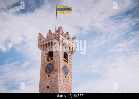 La Torre Civica in Piazza del Duomo. Trento ,Trentino, Trentino-Alto Adige/Südtirol, Italia, Europa Foto Stock