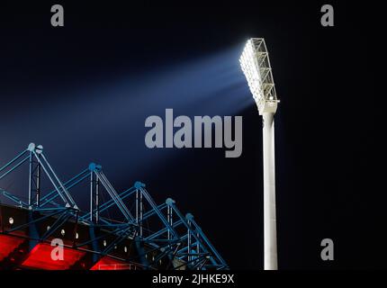 Melbourne, Australia, 19 luglio 2022. Melbourne, Australia, 19/07/2022, Manchester United vs Crystal Palace at Melbourne Cricket Ground (MCG) il 19 luglio 2022. La MCG si accende nei colori della squadra del Manchester United prima della partita. Credit: Corleve/Alamy Stock Photo Foto Stock
