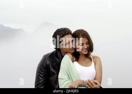 MARTIN HENDERSON, Aishwarya Rai, sposa e pregiudizi, 2004 Foto Stock