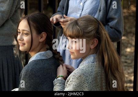 ELLA PURNELL, IZZY MEIKLE-SMALL, mai mi lascia andare, 2010 Foto Stock