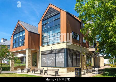 Southam Library & Information Center, Tythe Place, High Street, Southam, Warwickshire, Inghilterra, Regno Unito Foto Stock