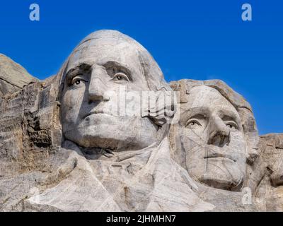 Claoe-up di Washington e Jefferson sculture al Mount Rushmore National Memorial nelle Black Hills del South Dakota USA Foto Stock