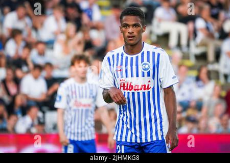 Odense, Danimarca. 18th luglio 2022. Charly Horneman (21) di OB visto durante la partita Superliga del 3F tra Odense Boldklub e FC Nordsjaelland presso il Nature Energy Park di Odense. (Photo Credit: Gonzales Photo/Alamy Live News Foto Stock