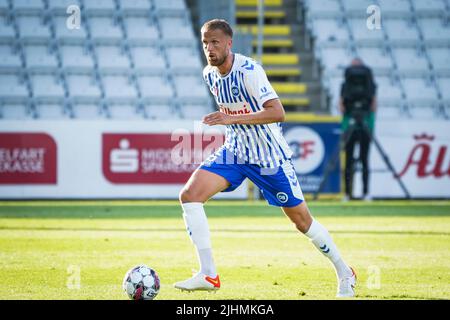 Odense, Danimarca. 18th luglio 2022. Kasper Larsen (5) di OB visto durante la partita Superliga del 3F tra Odense Boldklub e FC Nordsjaelland al Parco Naturale dell'energia di Odense. (Photo Credit: Gonzales Photo/Alamy Live News Foto Stock