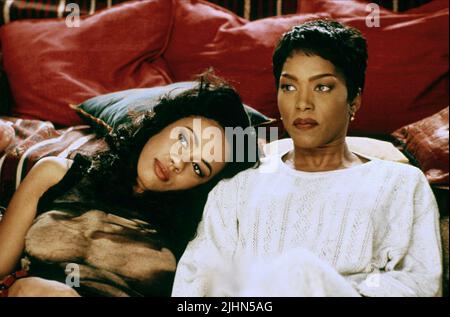 LELA ROCHON, Angela Bassett, in attesa di espirare, 1995 Foto Stock
