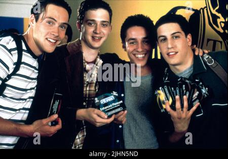CHRIS KLEIN, Eddie Kaye Thomas, THOMAS IAN NICHOLAS, Jason Biggs, AMERICAN PIE, 1999 Foto Stock