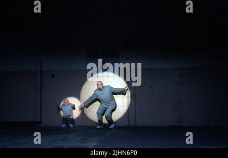 VERNE TROYER, Mike Myers, Austin Powers IN GOLDMEMBER, 2002 Foto Stock