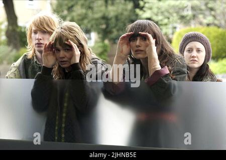 DOMHNALL GLEESON, CAREY MULLIGAN e Keira Knightley, ANDREA RISEBOROUGH, mai mi lascia andare, 2010 Foto Stock